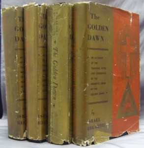 The Golden Dawn av Israel Regardie